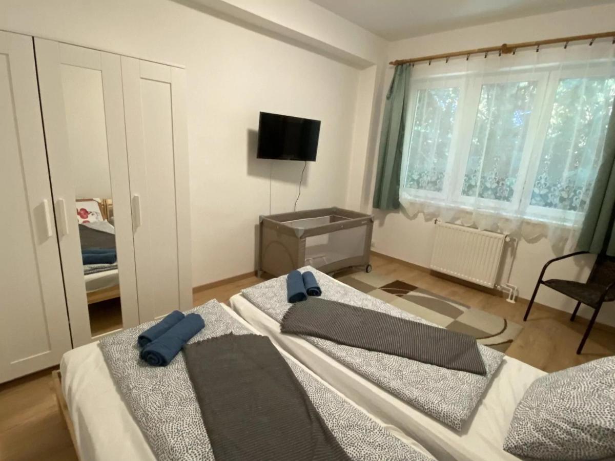 Fuzfofuerdoi Szallashely Balatonfůzfő 外观 照片